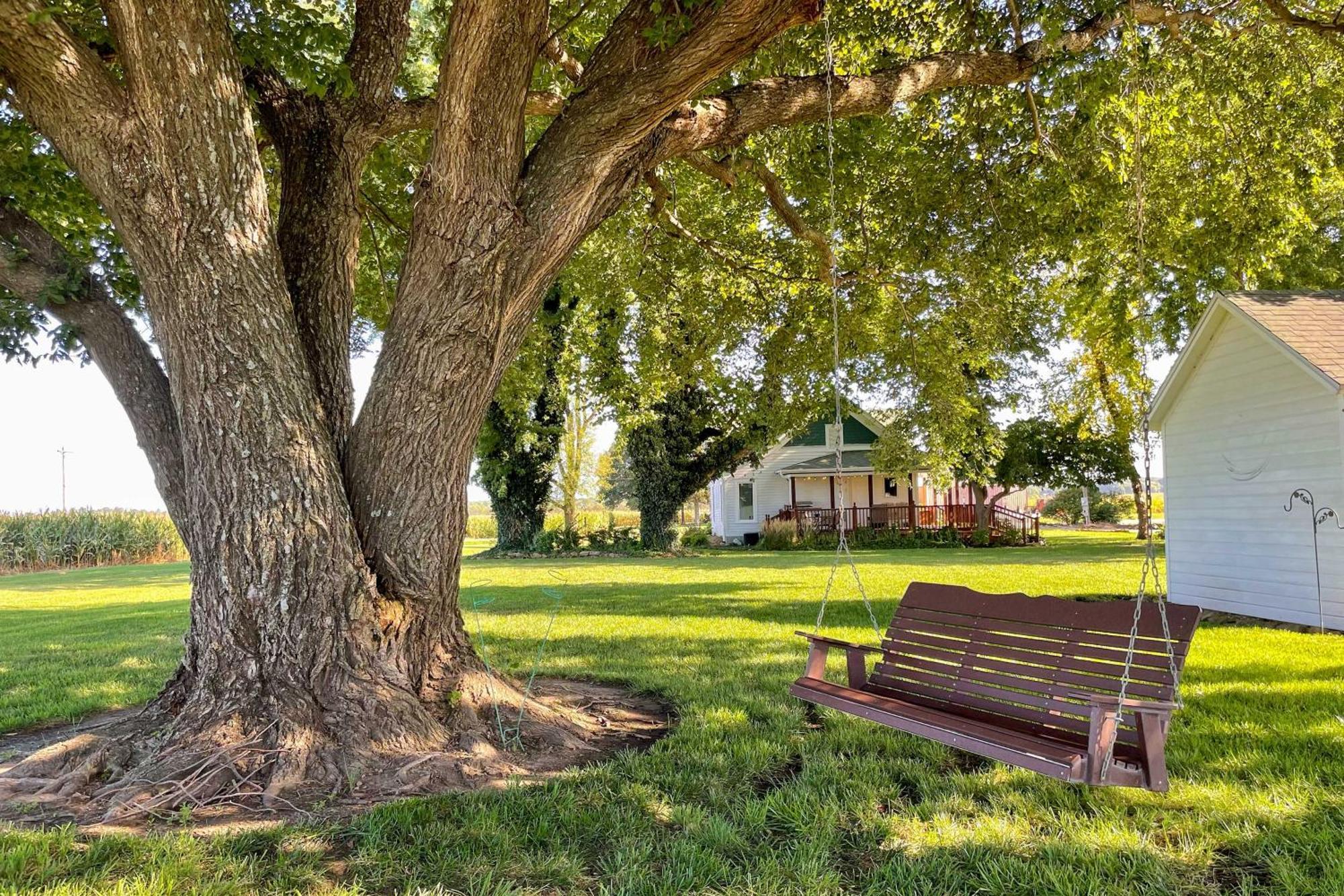 Countryside Cottage With Large Yard Near Topeka Silver Lake Exterior photo